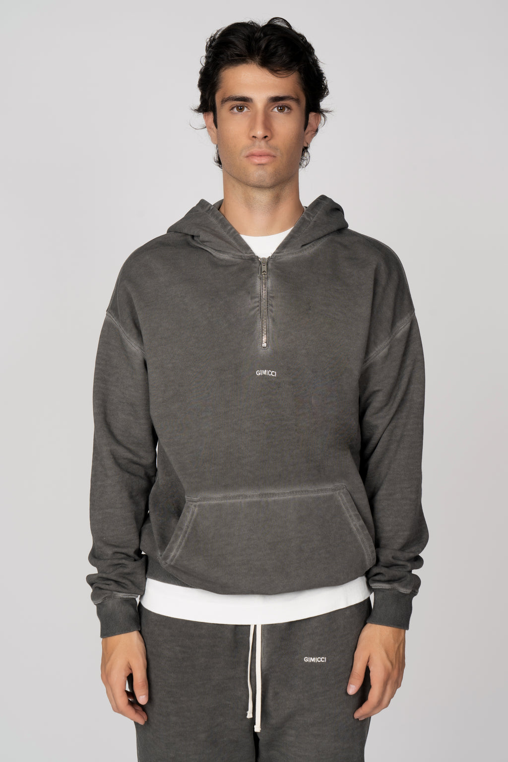 Hooded Quarter Zip Sweatshirt in Grigio