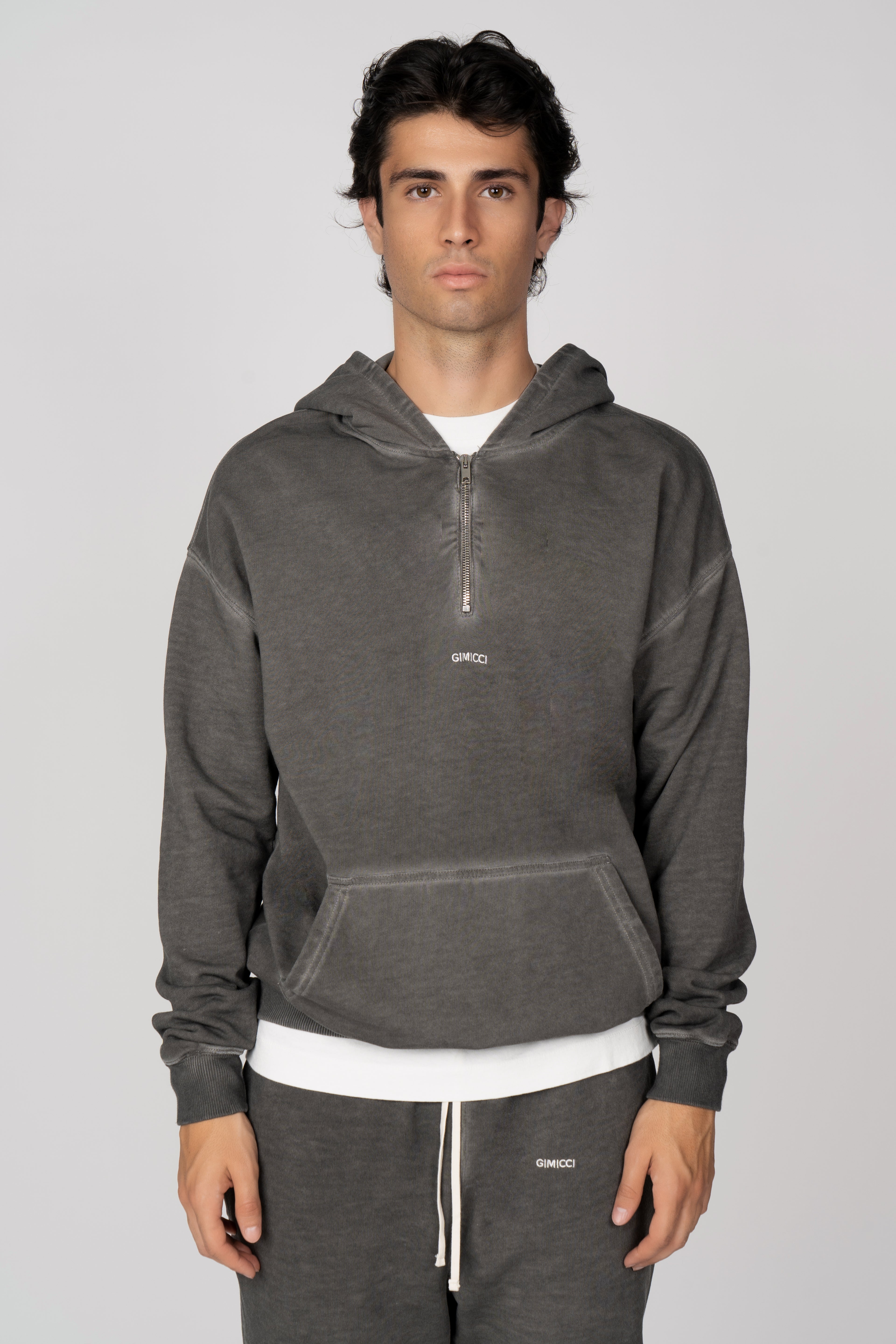 Hooded Quarter Zip Sweatshirt in Grigio